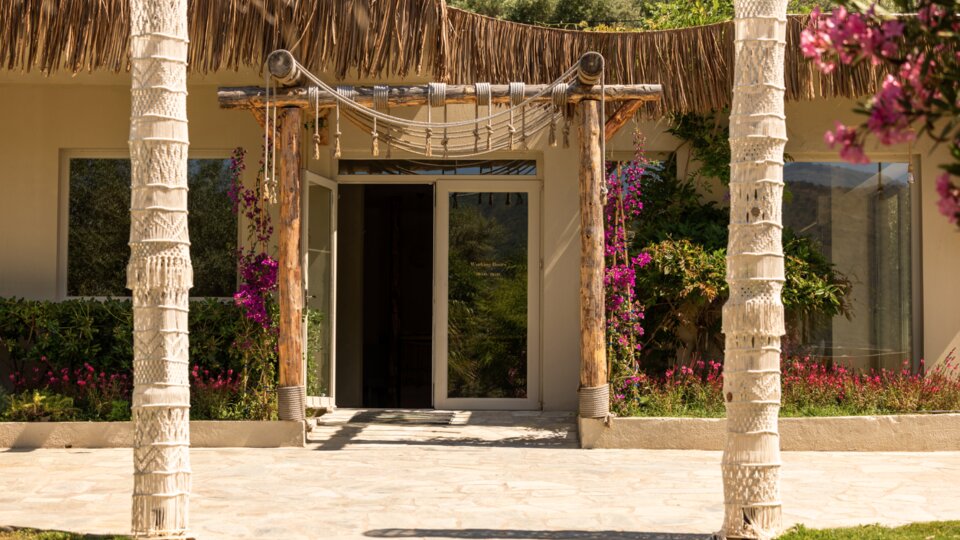 Plataria Seaside Resort